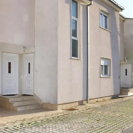 Daire With A Parking Space Seget Donji, - 11171 *